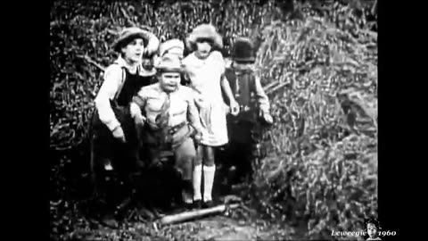 y2mate.com - 52 Our Gang Shivering Spooks 1926_360p