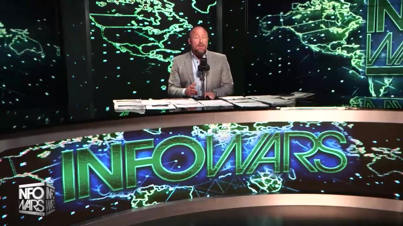 VIDEO: Just As Alex Jones Predicted, Trump's 51st State Joke About Canada Allowed WEF Puppet