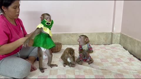 Sister Jula Feel Very Thirsty Till Come & Drink Sovanny Milk Make Mom So Surprise,
