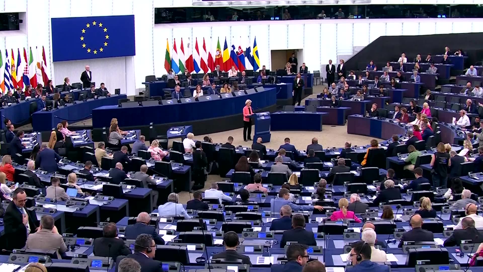 Trump says August 1 tariff deadline wont change