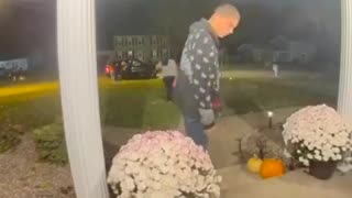 This is why people can’t have nice things. The homeowner said “2 pieces of candy each.”