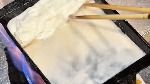 Making rolled white eggs
