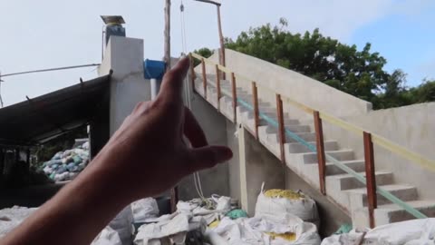 TURN TRASH INTO BOATS