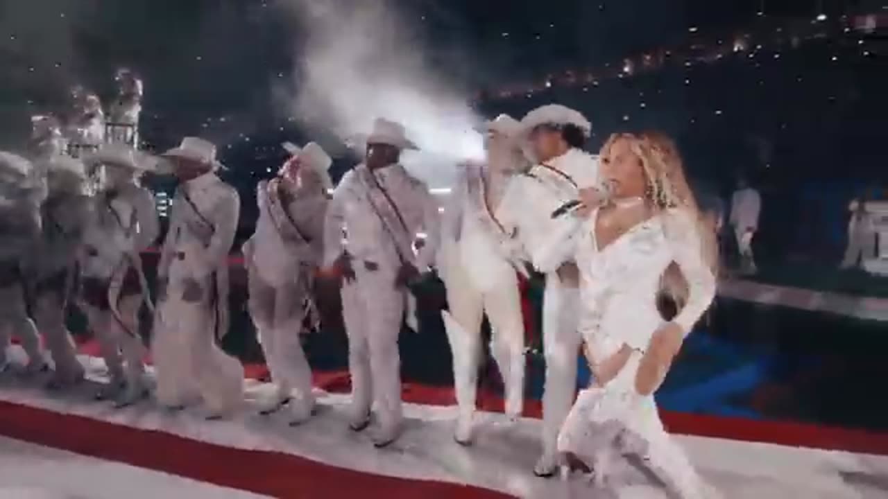 Beyonce_Bowl (video)