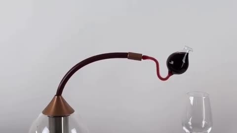 Theatrical wine decanter