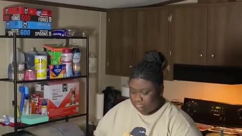 21 yr old making dinner for 6 kids