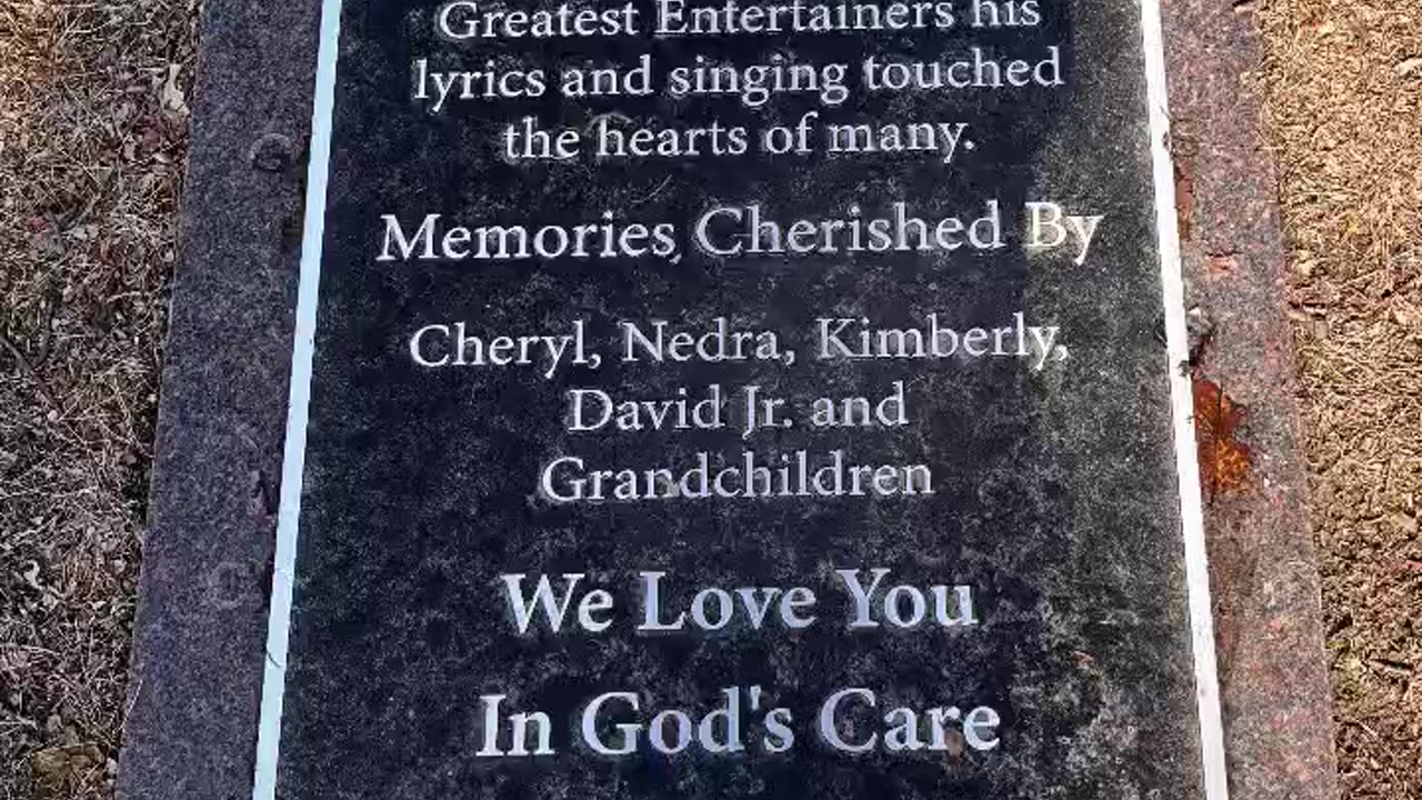 FAMOUS GRAVES - VOL. 474: DAVID RUFFIN