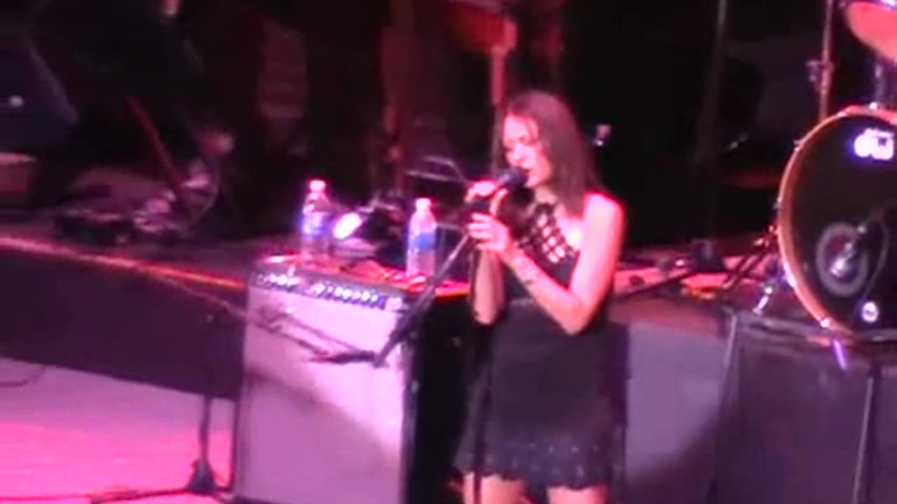 Bangles - Eternal Flame = Live LA County Fair 2008