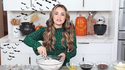 DIY HALLOWEEN TREATS!! - YouTube