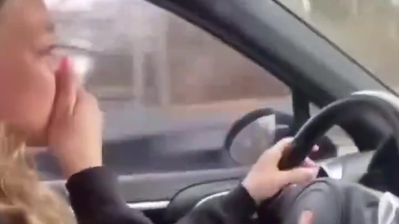 This dude just caught his girl cheating while she was driving