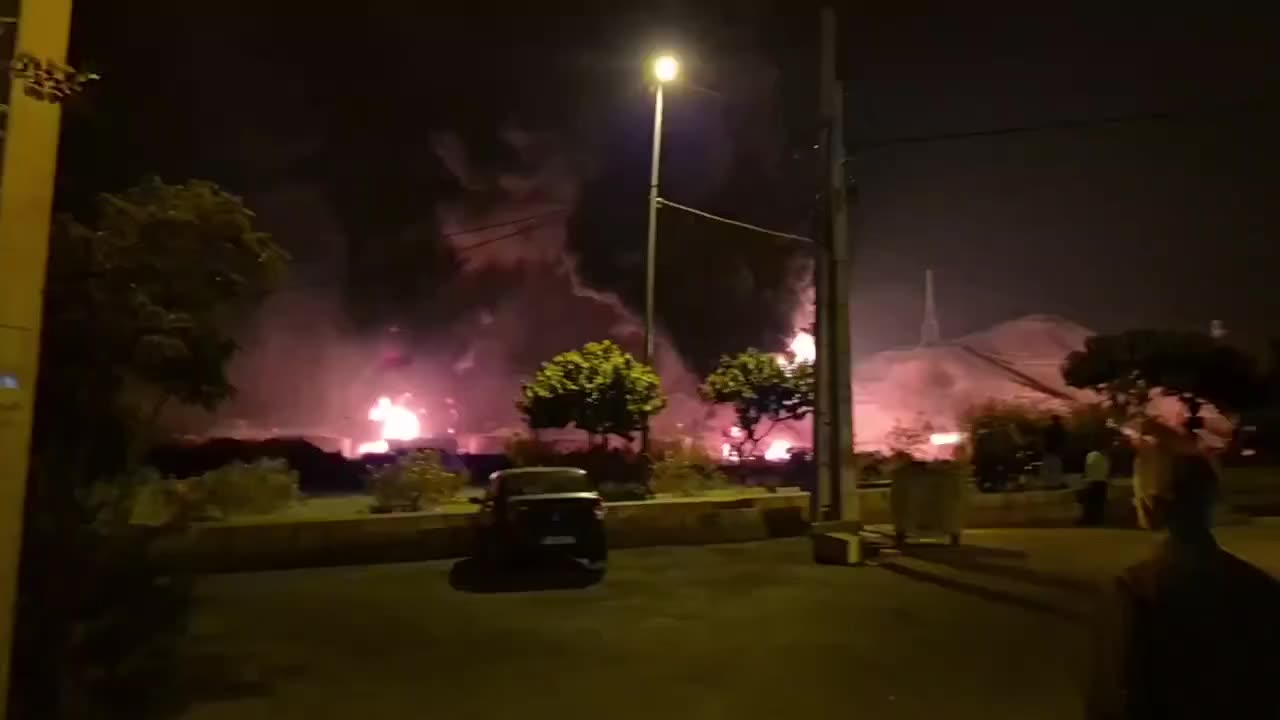 Oil depot burns in Tehran, after Israeli strikes 1