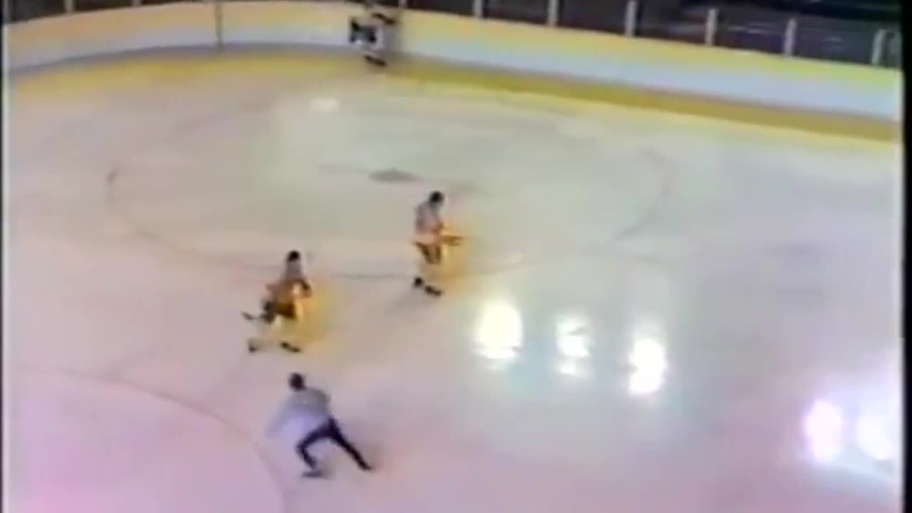 WHA 1972 CHICAGO COUGARS AT MINNESOTA FIGHTING SAINTS