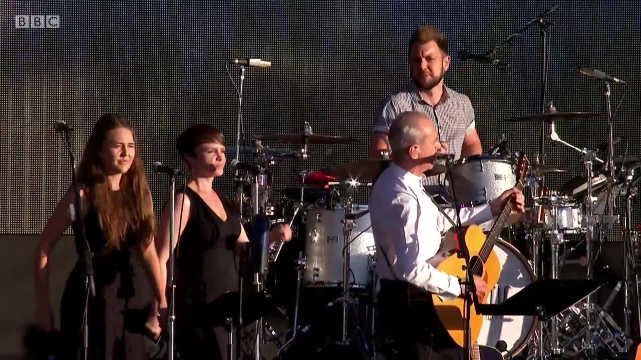 Caroline - Status Quo (live)
