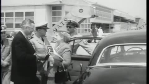 ADM CARNEY LEAVES FOR EUROPE - ADM CARNEY LEAVES FOR EUROPE - 428-npc-730