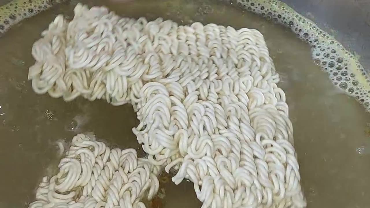 Easy Instant Noodles Recipe #food #cooking #shorts