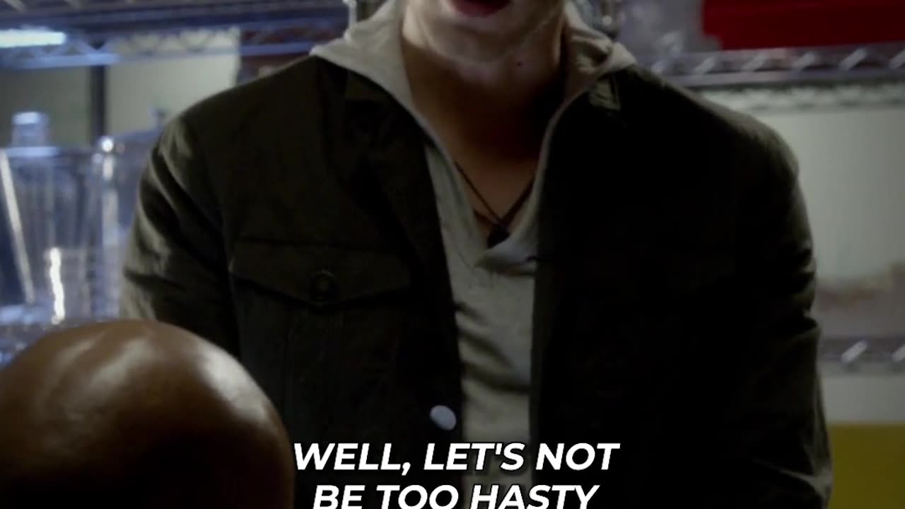 Klaus met one of the Five special hunters | The Vampire Diaries | ShowTime Clips