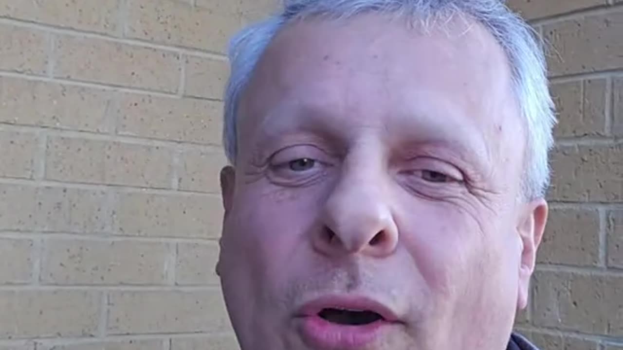 AUSTRALIAN MAN A PAST VICTIM IN COURTHOUSE EXPOSING PEDOS