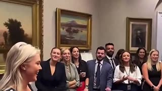 🚨🔥Karoline Leavitt gets the BEST Birthday surprise at the White House ❤️ #USA