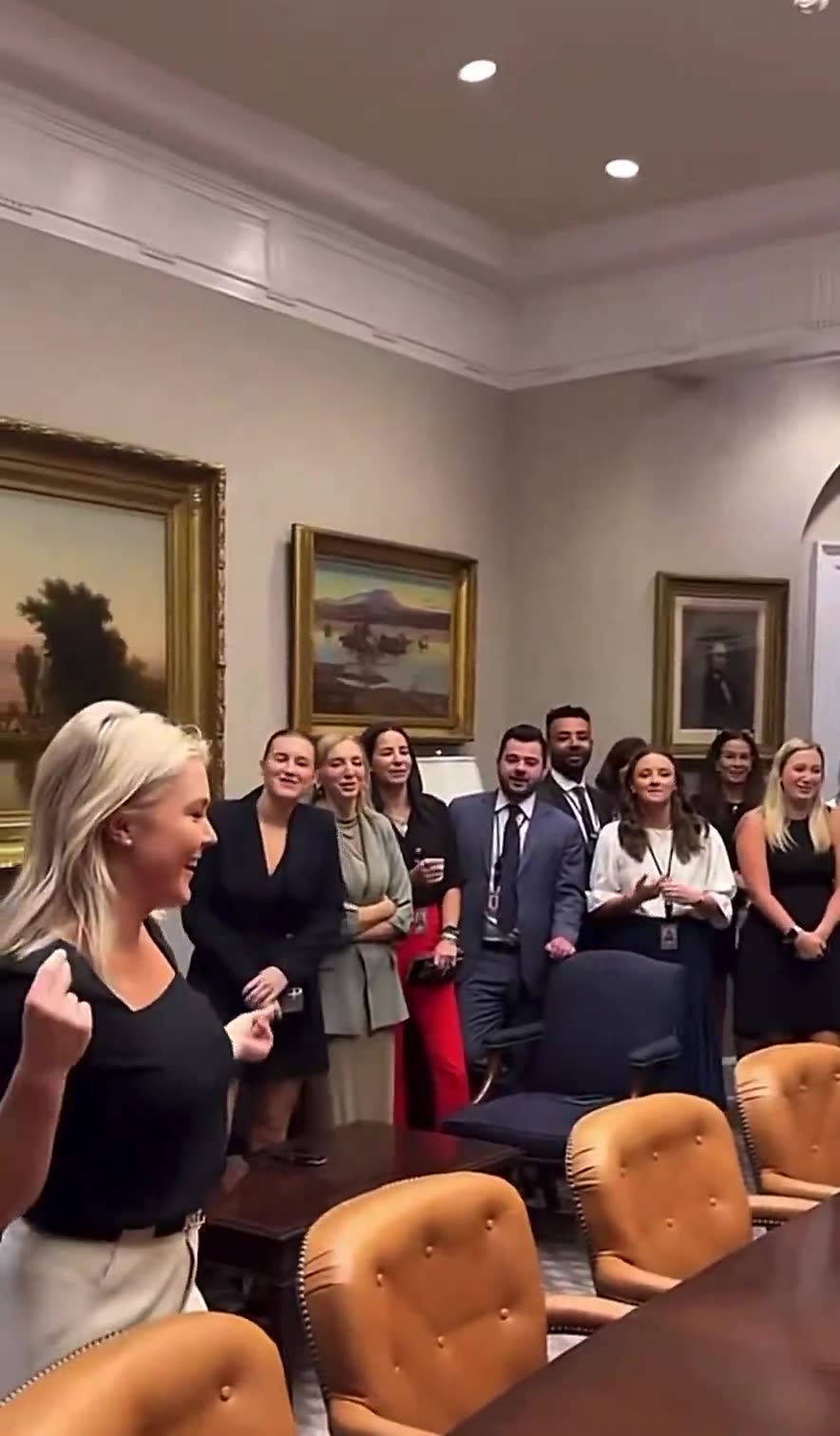 🚨🔥Karoline Leavitt gets the BEST Birthday surprise at the White House ❤️ #USA