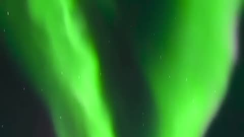 🌌🔵 Watch This Breathtaking Aurora Display Turn The Ground Green In Alaska! | FeedMyCuriosity