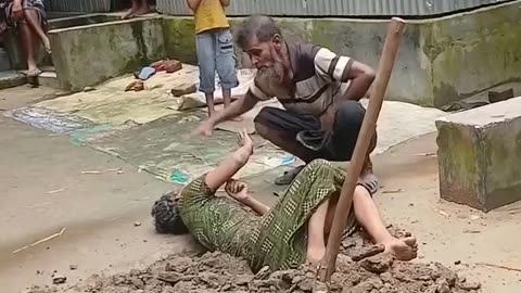 মানুষ রূপে জানোয়ারের সুধু নাম শুনেছেন এবার নিজের চোখে বাস্তবে তা দেখুন।
