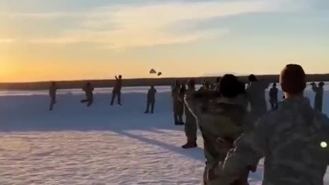 🌟🇺🇸 US Army Paratrooper Overcomes Malfunction! | FeedMyCuriosity