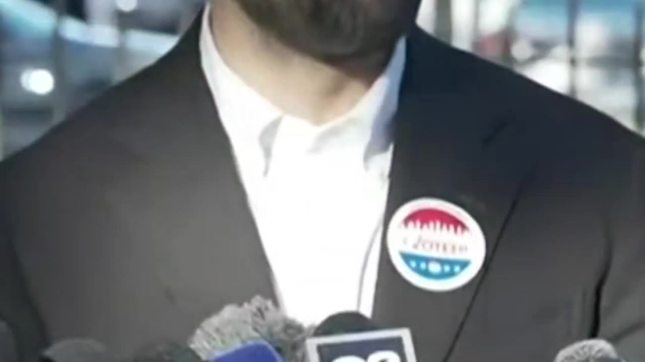 Andrew Cuomo is a "degenerate liar" and a "snake". Zohran Mamdani is the option?