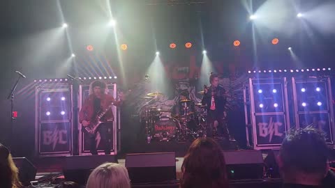 Buckcherry ( live)