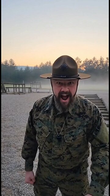 Russell Blade goes on drill sergeant mode and warns us about digital ID