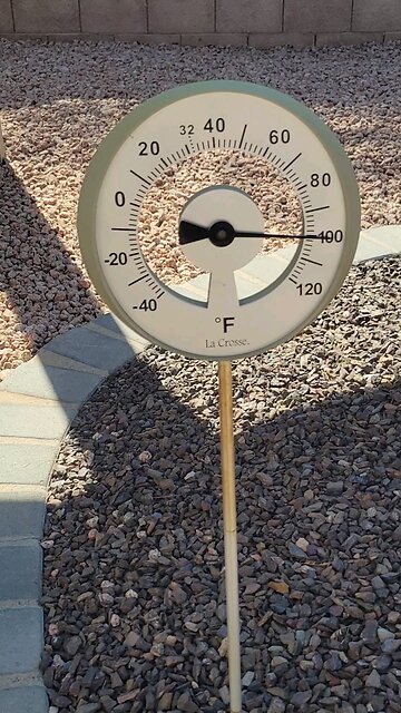 1st 100° day in Phoenix AZ 🌵🌞