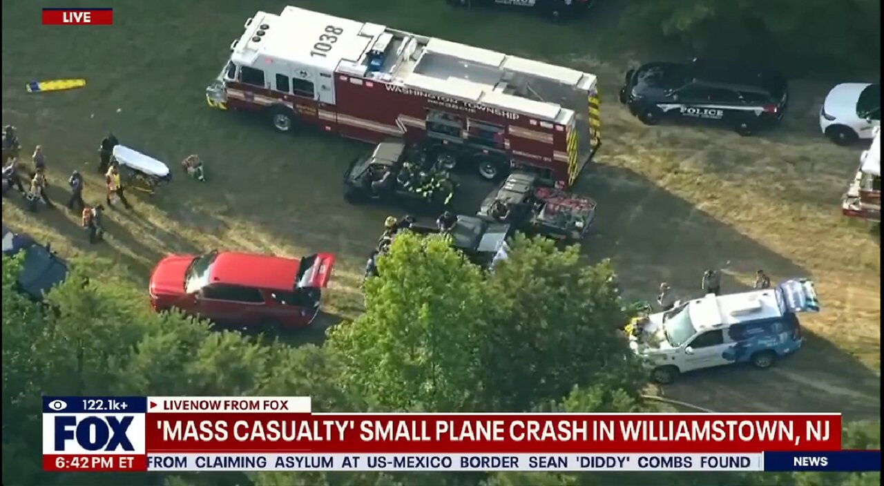 MASS CASUALTY SMALL PLANE CRASH IN WILLIAMSTOWN, NJ