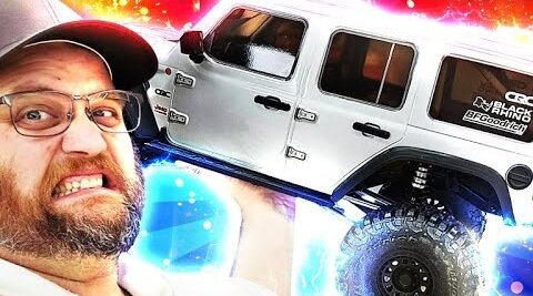Behold A GIGANTIC RC Truck That's Super Realistic! Axiel SCX6 Unboxing & First Review!