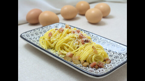 Pasta spaghetti carbonara , ricetta Italia (ITA )