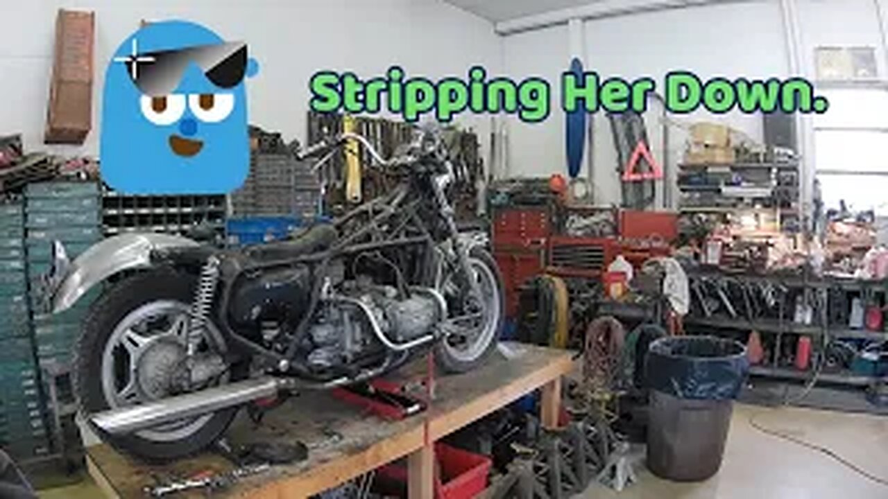Stripping down the Honda Goldwing Part 1