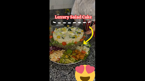 You’ve Never Seen a Salad Like This Before! 🧑‍🍳🥰