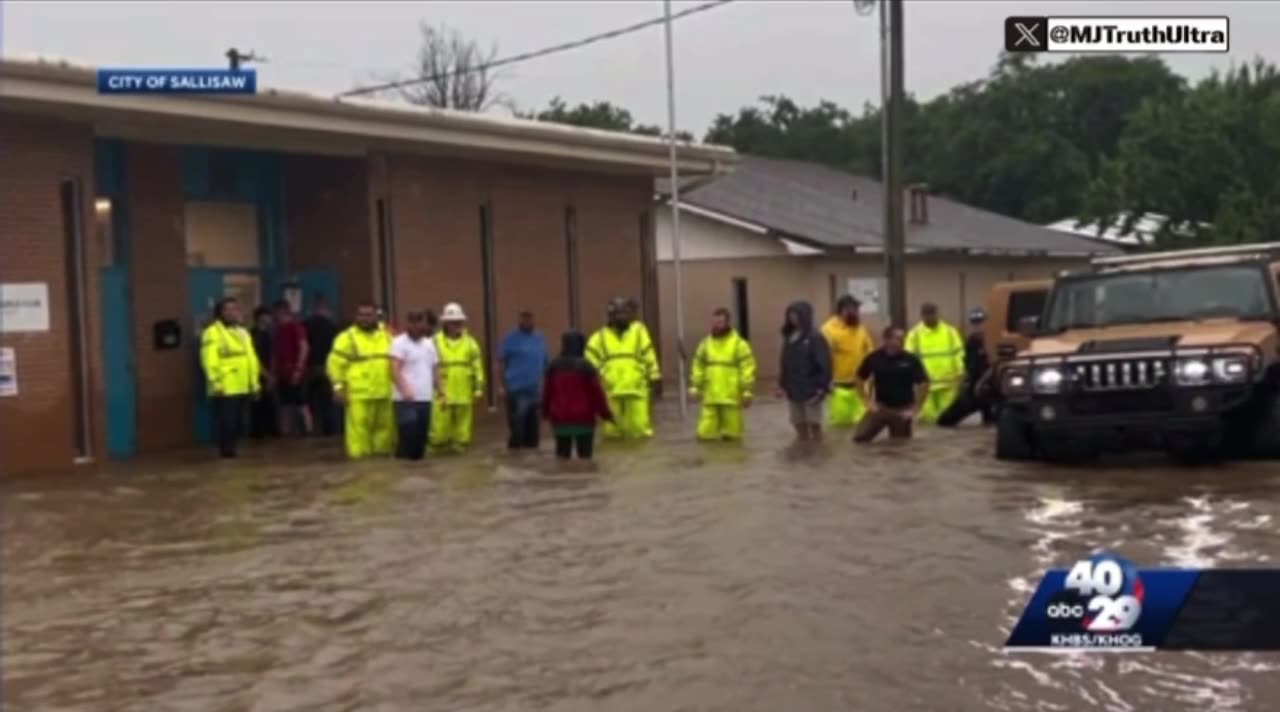 Flash floods in Sallisaw Oklahoma and other places in the River Valley today…