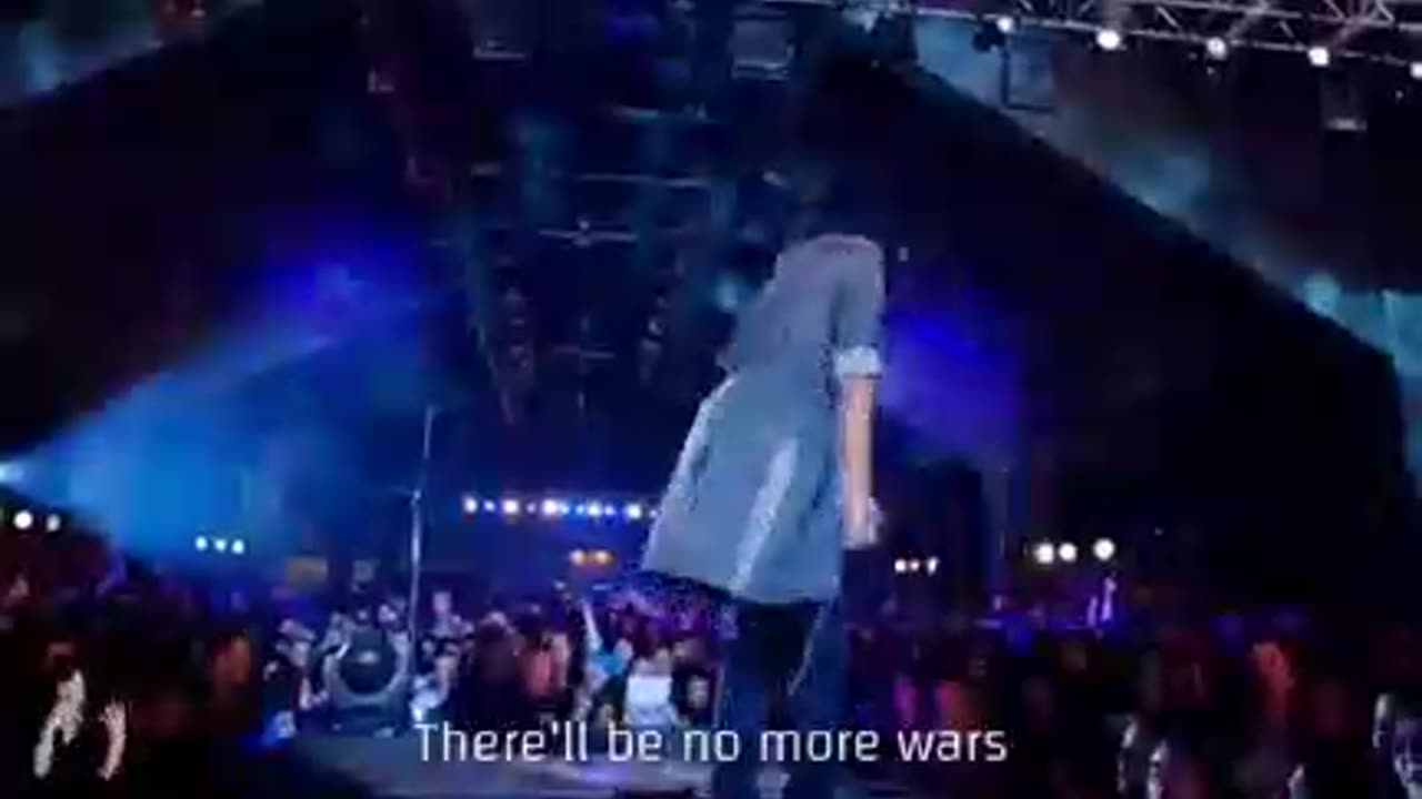 ARABS JEWS SING AND DANCE TOGETHER