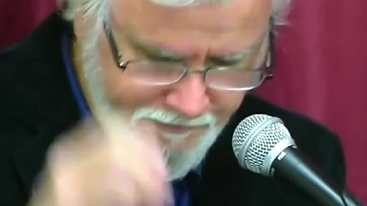 is Elvis Presley still alive