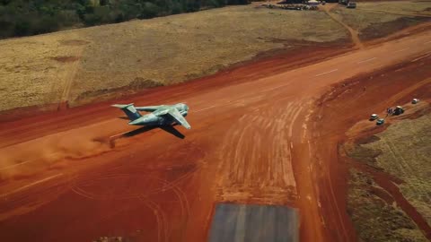 Testing of the Embraer C-390 Millennium transport aircraft for operations on unpaved runways