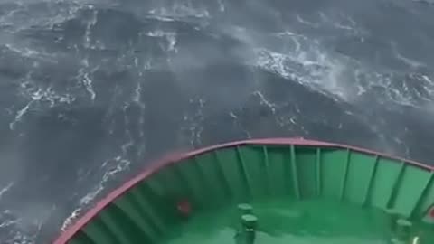 Viral: Rogue Wave Hits Fishing Trawler (North Sea)