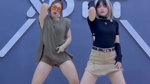 Can You Handle This Hot Dance? 💃🔥 Two Gorgeous Girls Go Viral!