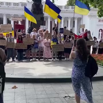 Fucked up Ukrainians are protesting to tear down the Pushkin monument in Odessa
