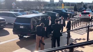 Elon Musk arrives at Pentagon to meet U.S. military leaders