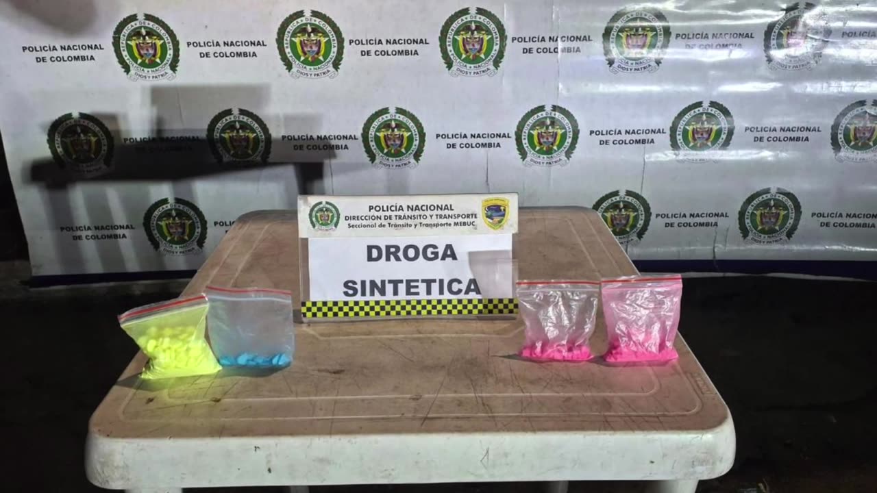 Llevaban 280 pastillas de tusi escondidas en el tablero: los atraparon en la vía a Bucaramanga