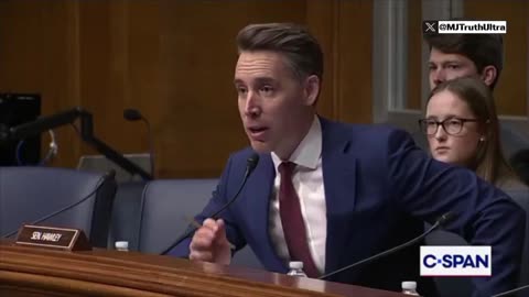 Sen. Josh Hawley: "Do you think that men get pregnant?"