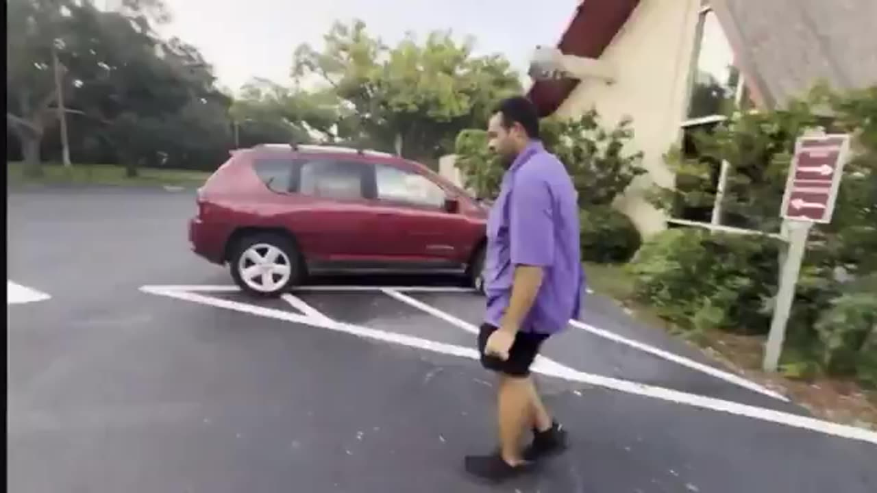 Gamer Predator Caught Trying to Meet a Minor — Gets Confronted and Arrested! 🚨🕹️