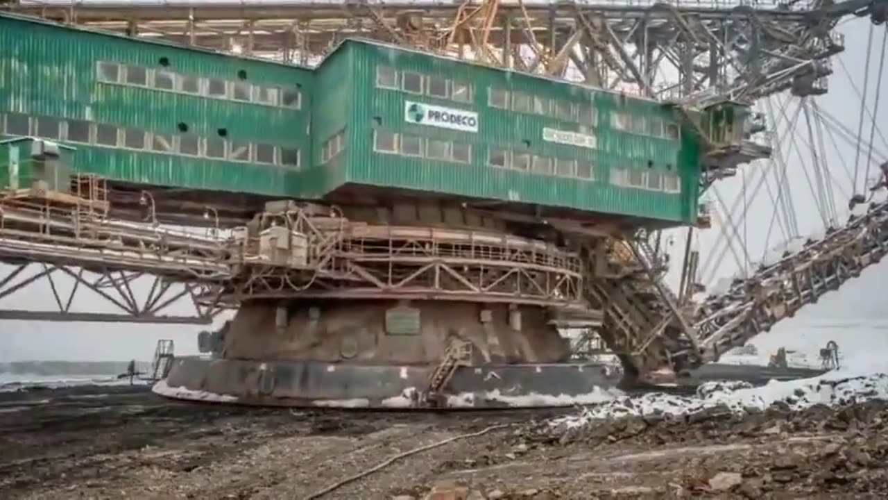 "We could never build the pyramids, even with today's tools.”