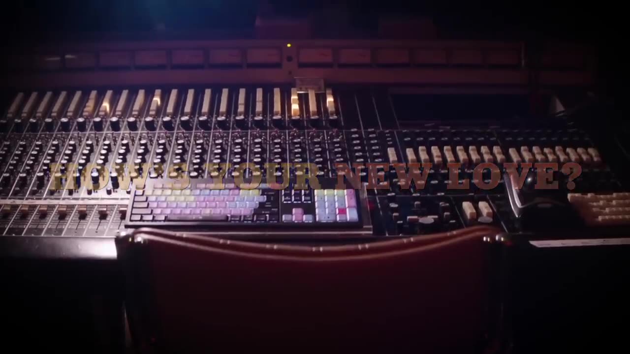 Elvis Presley - Funny How Time Slips Away (Lyrics)