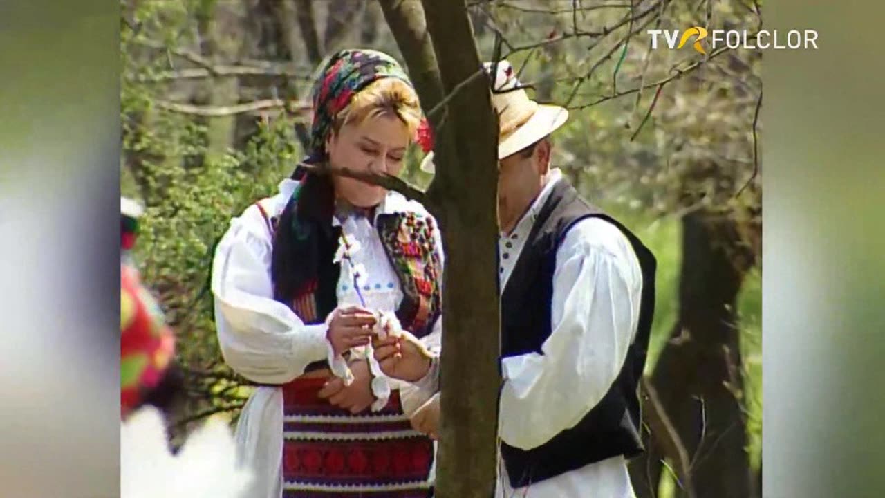 Florica Ungur, Maria Sidea, Florica Zaha, Voichita Mihoc, Leontin Ciucur, Cornel Borza, Marius Ciprian Pop, Maria Bodiu si Ana Piuaru - Arhiva 2004