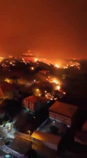 Turkey: Large forest fires on the outskirts of the city of Bursa in northwest Turkey